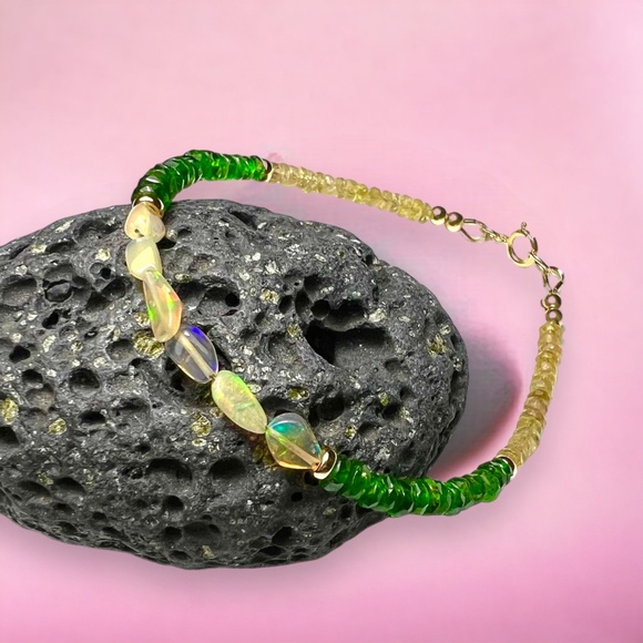 18K Solid Gold Bracelet | 15.5 Carats Natural Welo Opals & Untreated Tourmaline - Picture 12 of 12